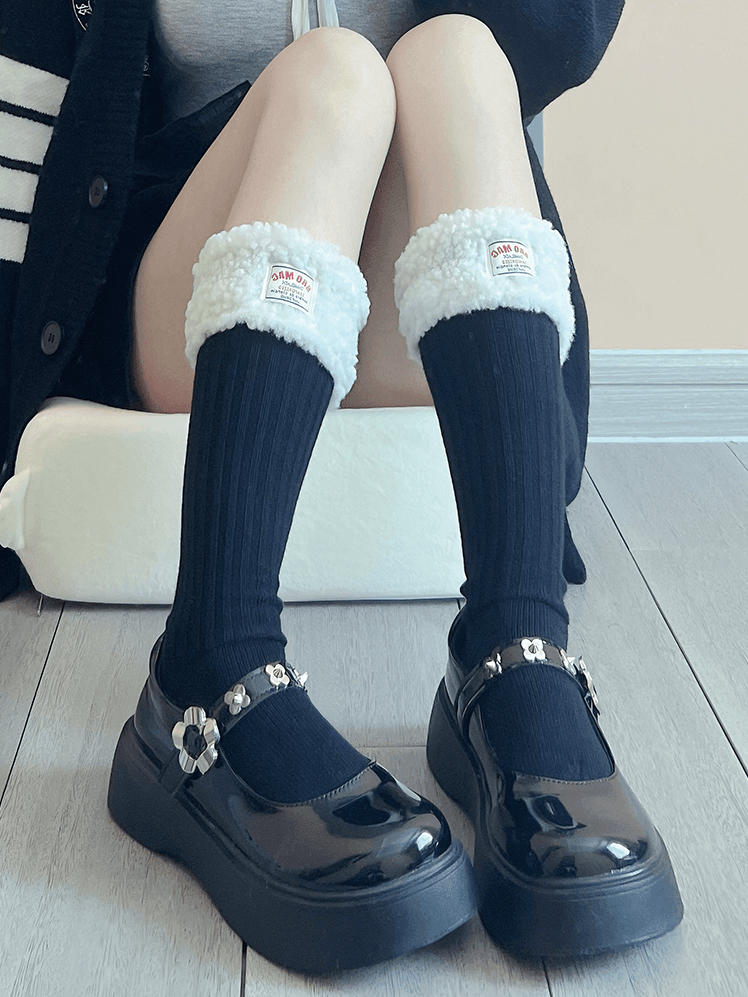 ホワイト/ブラック スイートプラッシュカーフソックス