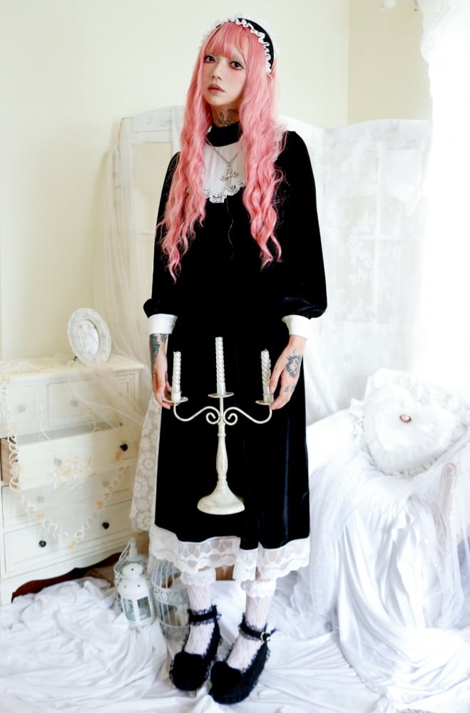 Chor Gothic Stehkragen Samt Kreuz Langarm Kleid