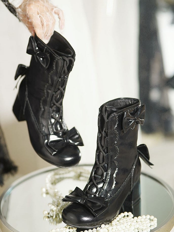 Black Accents Sweet with Edges Scalloped and Boots Bow Lolita
