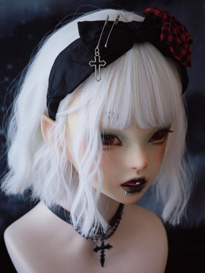 クロスディテールチャームKCと蝶結びピン（ブラック）