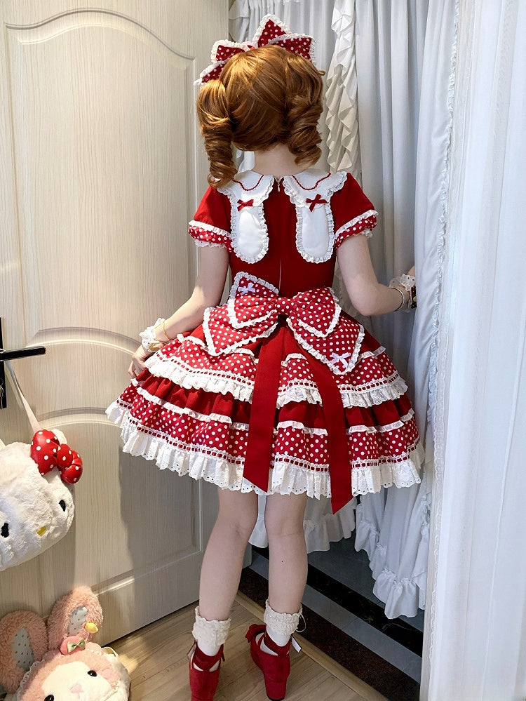 赤い耳の襟、甘いロリータドレス、ドット柄のバニー、水玉模様のアクセント、リボンバック