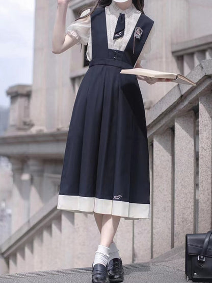 Overalls Box Stickerei Rock Blau Buchstaben mit Falte Dunkel