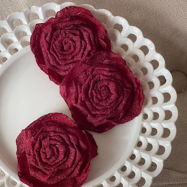 Multicolored – Color Edge 10 - Options Rose Brooch/Clip Burnt