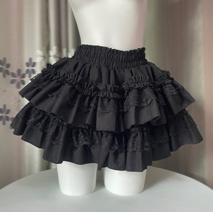 Schwarzer Gothic Lolita Puffrock mit Stufen und Rüschen