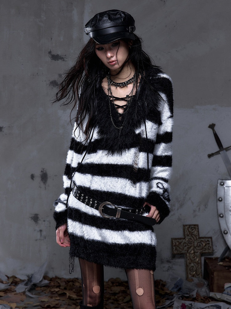 White with Striped Vintage Long Black Lacing Punk Crisscross Mink Distressed Collar Sweater Faux