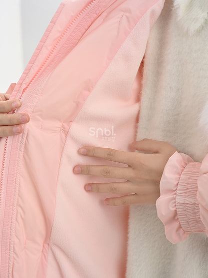 Rosa Daunenmantel mit Kapuze, Schleife und Horn-Knopf