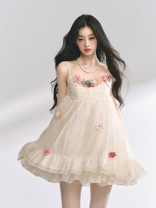 Empire-Taille, floraler Ausschnitt, gestufter Rüschensaum, Urlaubs-Camisole-Kleid, Aprikose, verziert