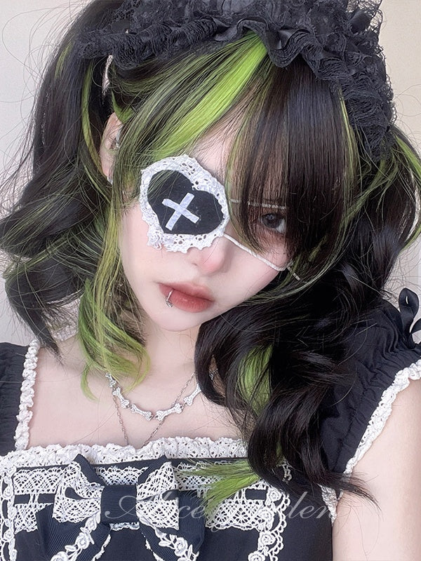 黒と緑のハイライト 60cm ロングウェーブウィッグ（前髪付き）