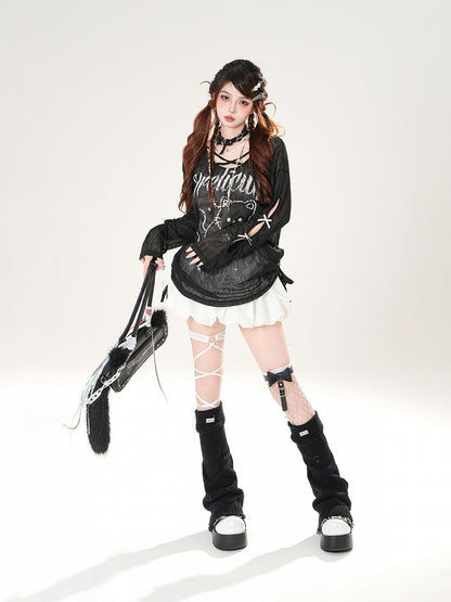 ブラック/ホワイト カバーアップ アシンメトリーネックライン キティプリント セミシアー