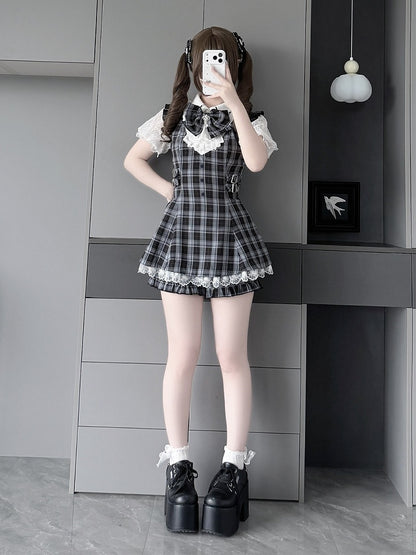 Jabot Black & White Jirai-Kei Plaid Short Sleeve Gown with Lace Bow Accents + Matching Shorts Set - Puzzles