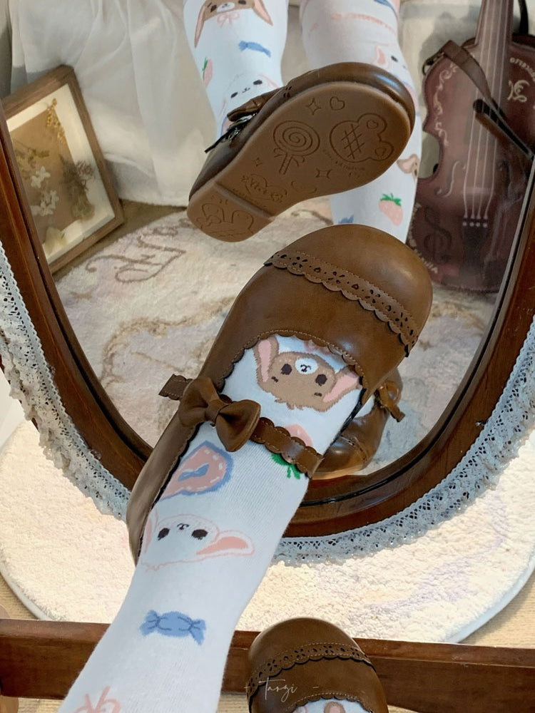Mary-Flats mit rundem Zehenbereich und leicht gewelltem Saum - Braun