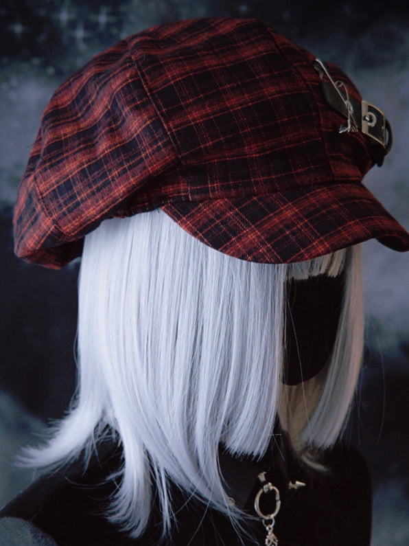 Baskenmütze Rot Plaid Und Schnalle Details Pins Schwarz Mit Muster