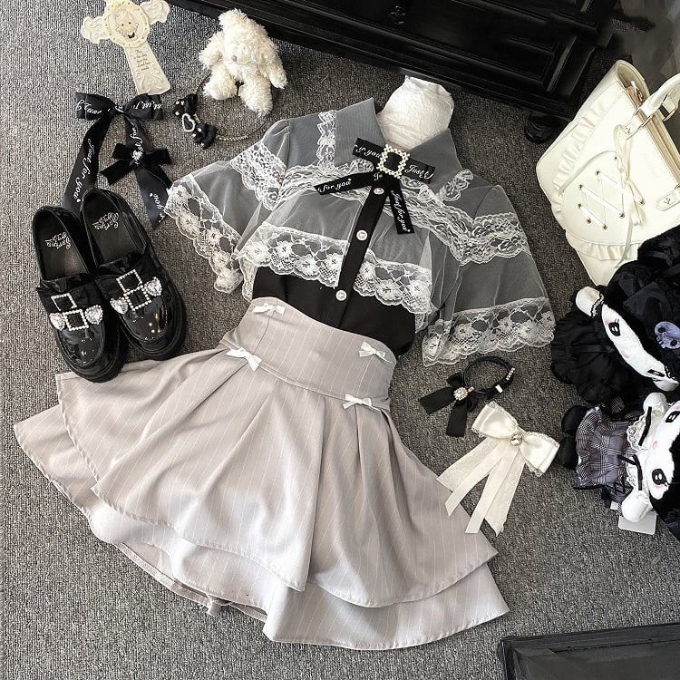 ジライケイ ブラック/ホワイト/ブラックホワイト レースケープデザイン 半袖ブラウス