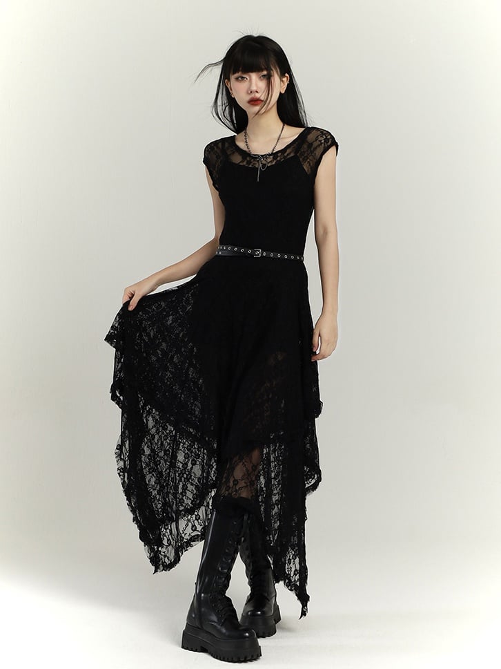 Gothic Black Round Neck Lace Handkerchief Hem Dress