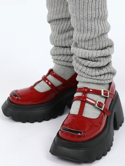 Mary Chunky Red Plateau - T-Bar Janes Vamp mit schwarzer Schnallensohle