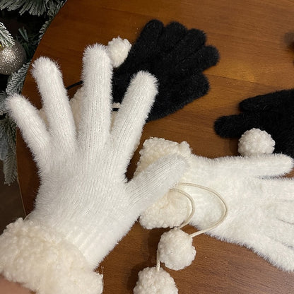 Schwarz/Weiße Plüschhandschuhe mit Pompons