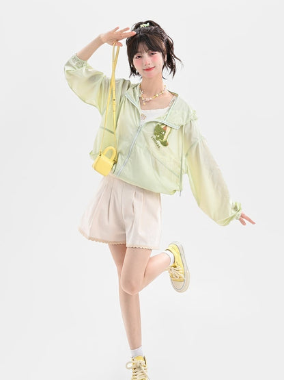 Beige Baumwollshorts mit Spitzenbesatz