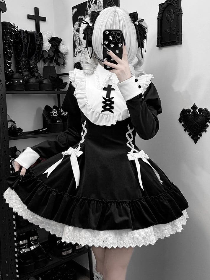 Lolita Bow and Juliette with Sleeves Gothic Lacing Dress Accents Black