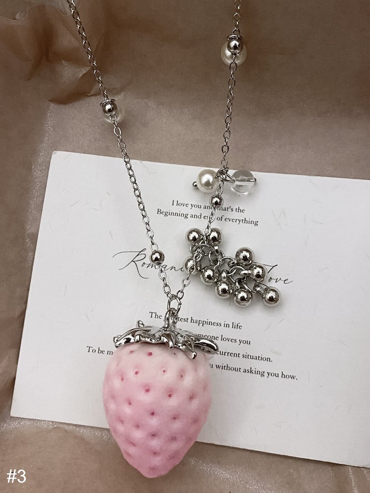 Collier avec pendentif fraise rose - Kiwi Store