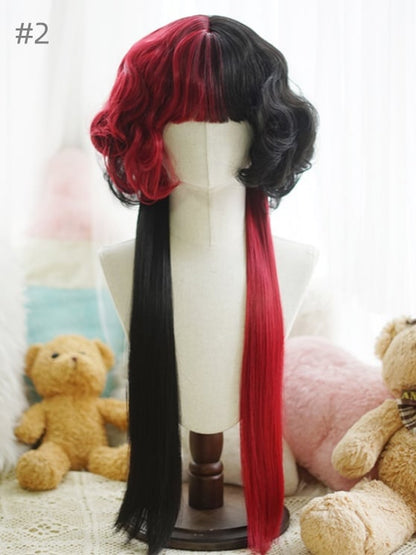 Geteilte, hüftlange, lockige Perücke mit vollem Pony