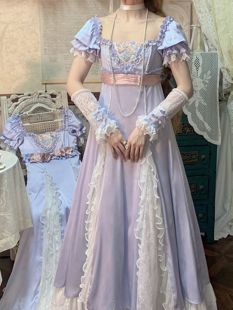 Robe Lolita bleue élégante à taille empire et décolleté carré fleuri