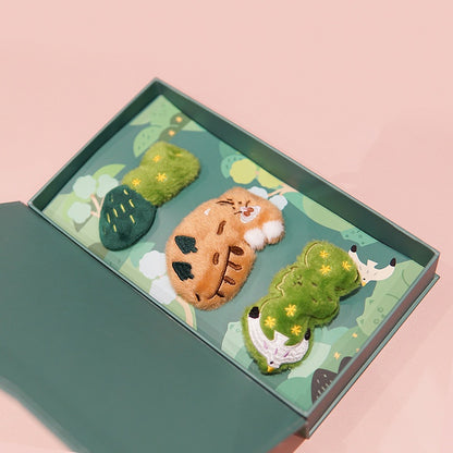 Cute Plush Hair Clip And Brooch Set