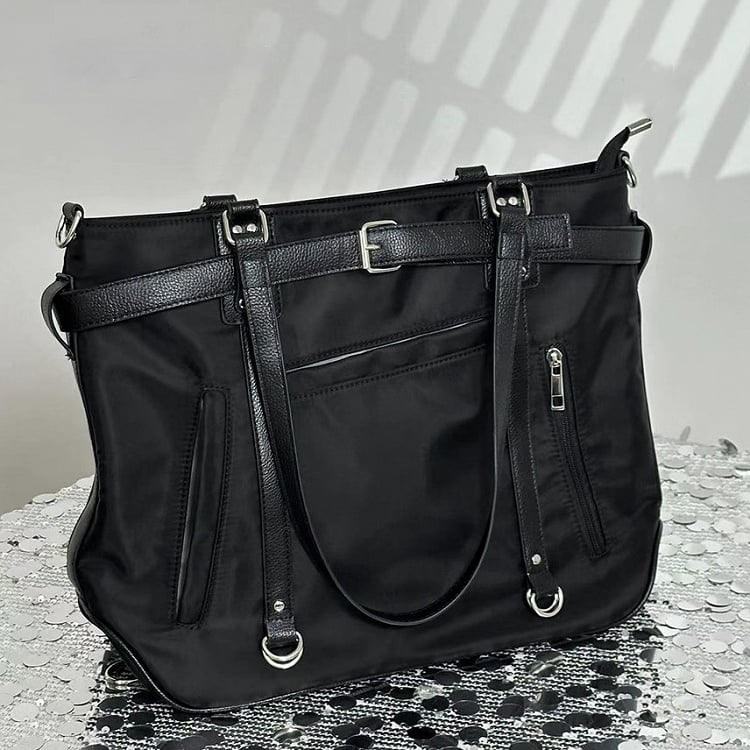 With Chic Bold Contrast Black Strap Details Large-Sized Tote