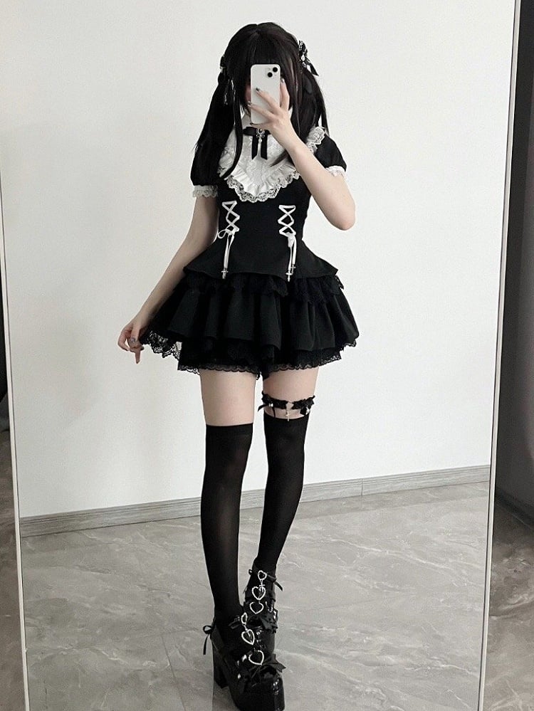 ショートフリルブラックスリーブホワイトネックラインゴシッククロスレースアップチャームドレスロリータ