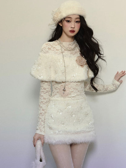 Aprikosenfarbener Plüsch-Minirock mit Paillettendetail