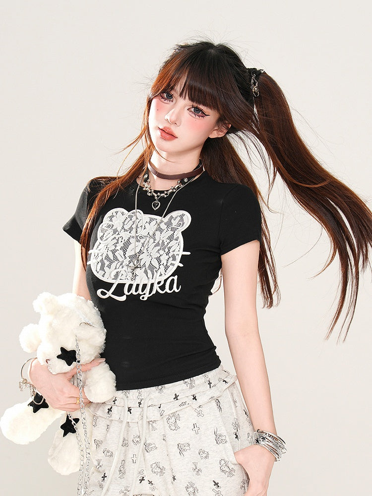 Schwarz/weißes, glamouröses T-Shirt mit Spitzenstickerei und Kätzchen-Stickerei