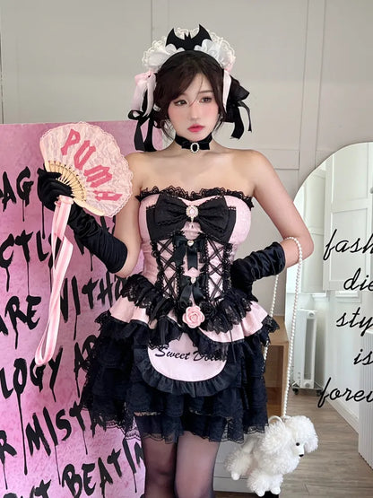 Schwarzes und rosafarbenes trägerloses Prinzessinnen-Korsett-Top mit Schnürung / Schwarze Spitzen-Pumphose
