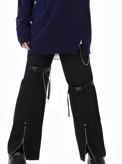 Gerade geschnittene Hose in Schwarz mit Reißverschluss und Druckknopfdetails