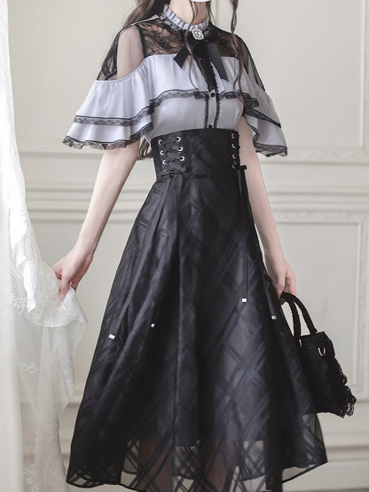 with Contrast Trim Jirai Kei Black Illusion Neckline and Purple Lace Cape Design Top