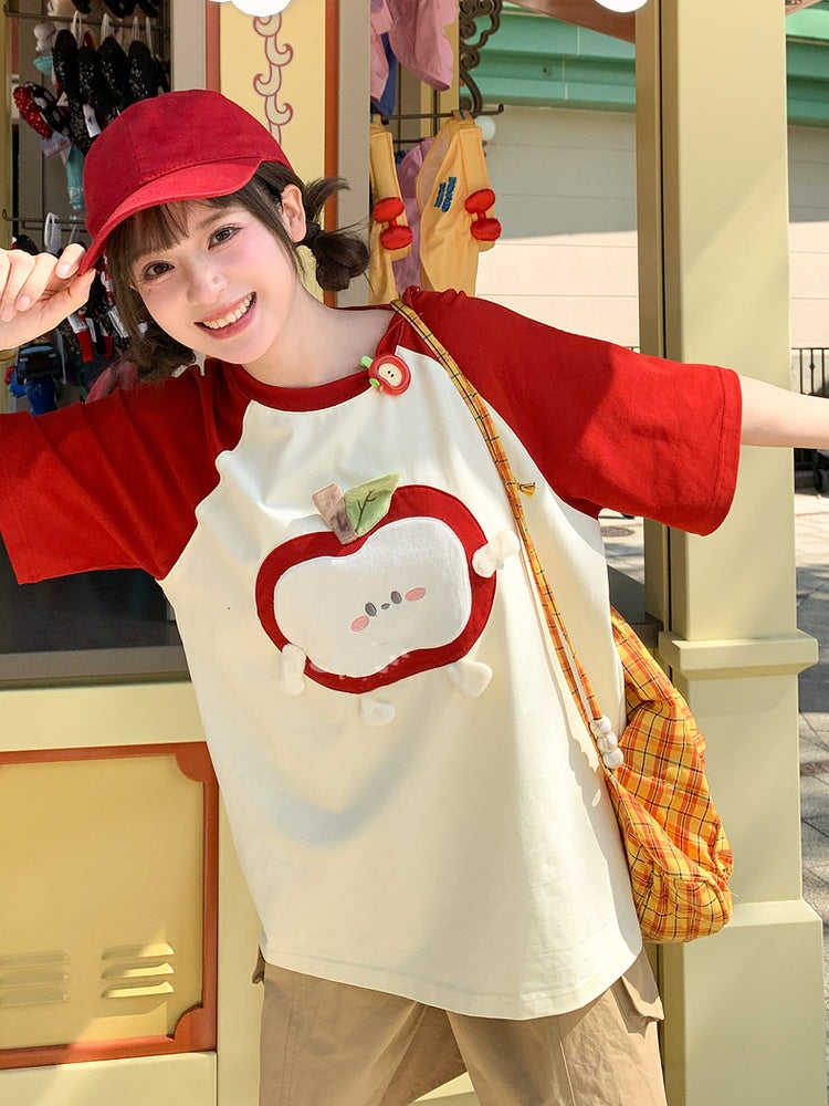 赤と白のカラーブロックデザインTシャツ アップル