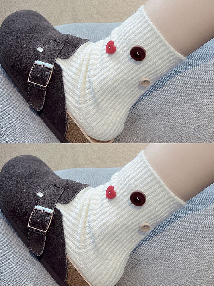Milk White Sweet Button Decorated Calf Socks
