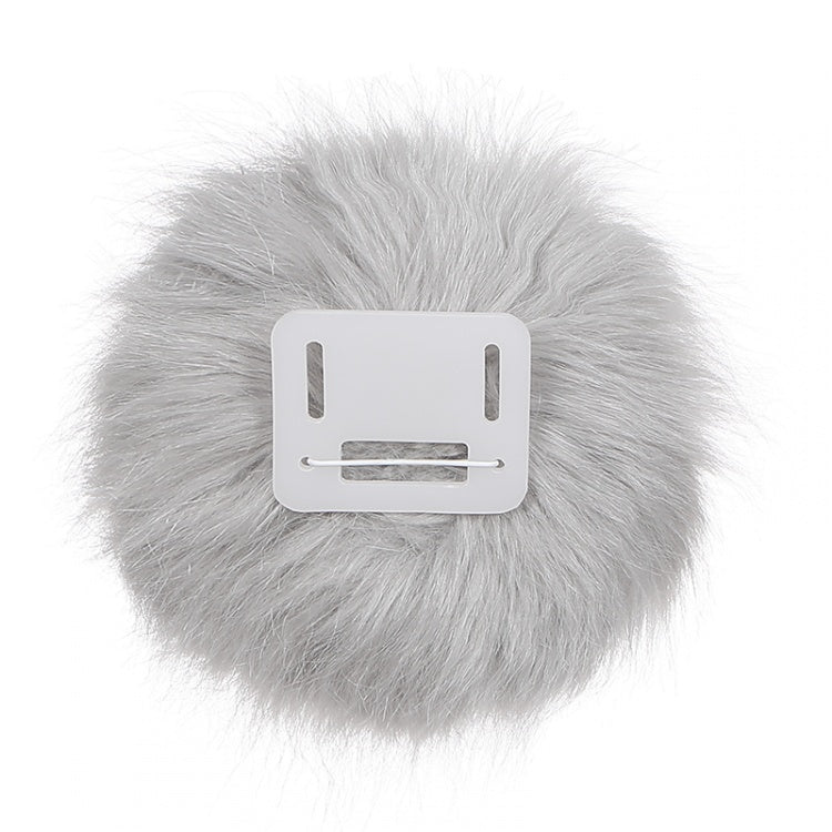 グレーのぬいぐるみウサギのしっぽ