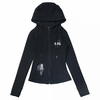 長袖、トップジップ開閉、ブラック/ホワイトのデビルホーンデザインフード