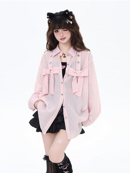 ライトブルー/ライトピンクのビッグリボンセミシアーシャツ