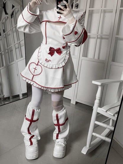 Embroidered and Yami Red Kawaii Accent Pill Apron Design Bow White with