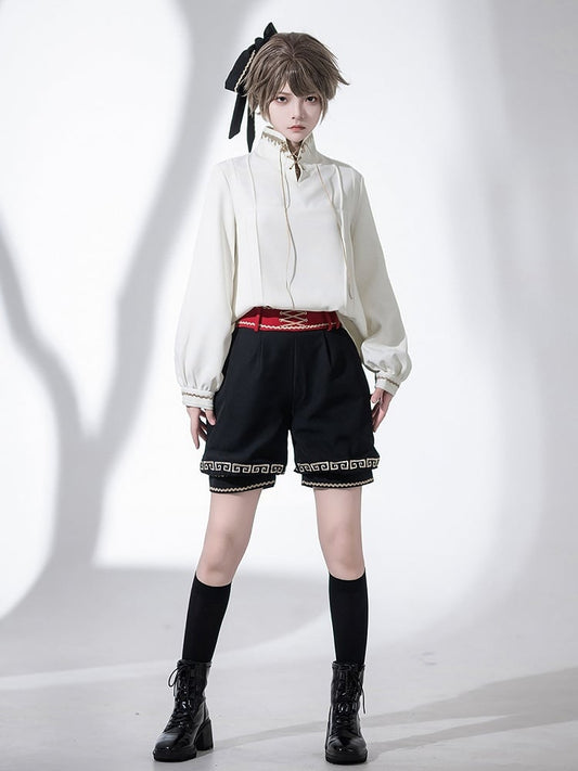 Motif Lace-Up Ruyi Red Gold Details Shorts High-Waisted Black with Embroidered Lace Trim