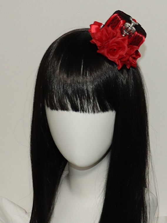 青/赤の帽子の装飾とラインストーンの王冠レースのミニデザインの花柄