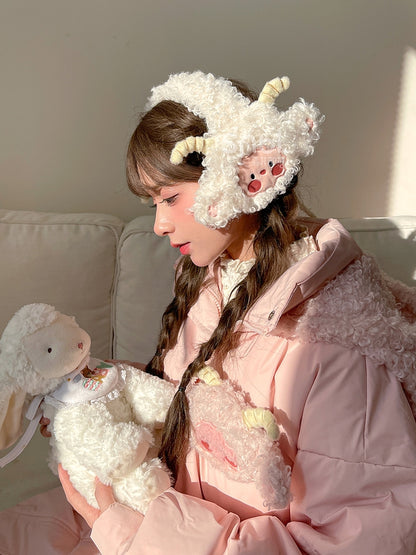 白いかわいいラムフリースのイヤーマフ