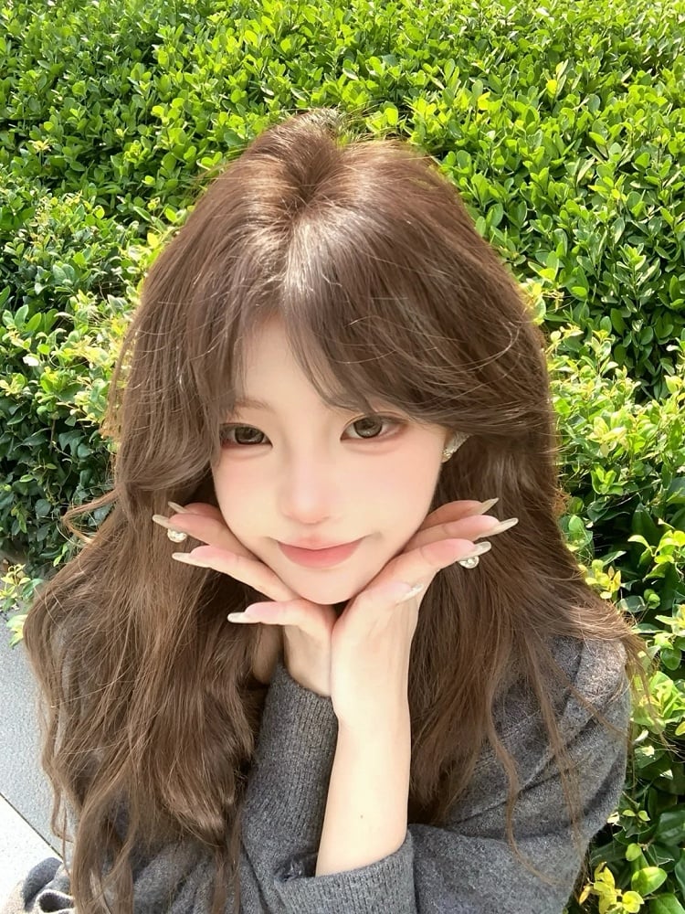 Wavy Brown Curtain Bangs Wig 60CM Long | Hui Ran