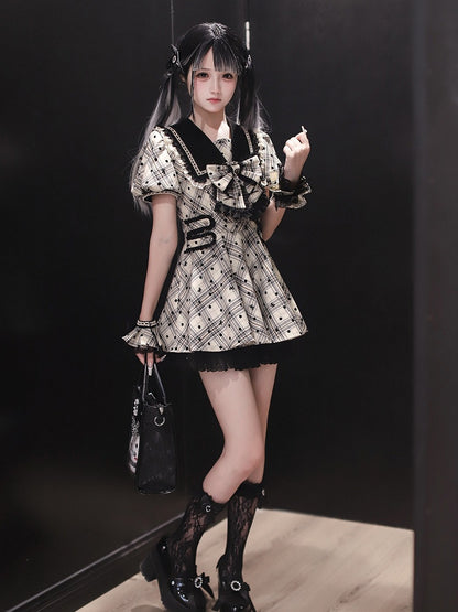Black Lace Trim Shorts - Ekomi