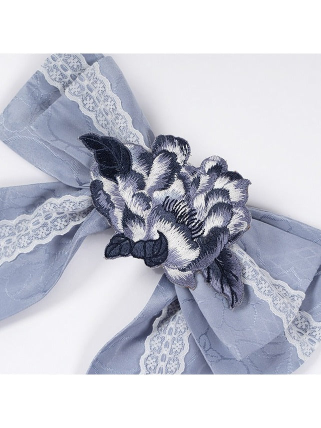 Blue Bow Floral Embroidered Brooch with Lace Accents - Yimu Walnut