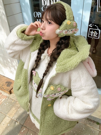 グリーンのキュートなラムフリースイヤーマフ