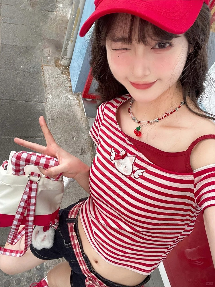 and Red Plaid Accessory Dark Blue Straight-leg Denim Shorts with Kitty Plushie Waist