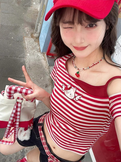 and Red Plaid Accessory Dark Blue Straight-leg Denim Shorts with Kitty Plushie Waist