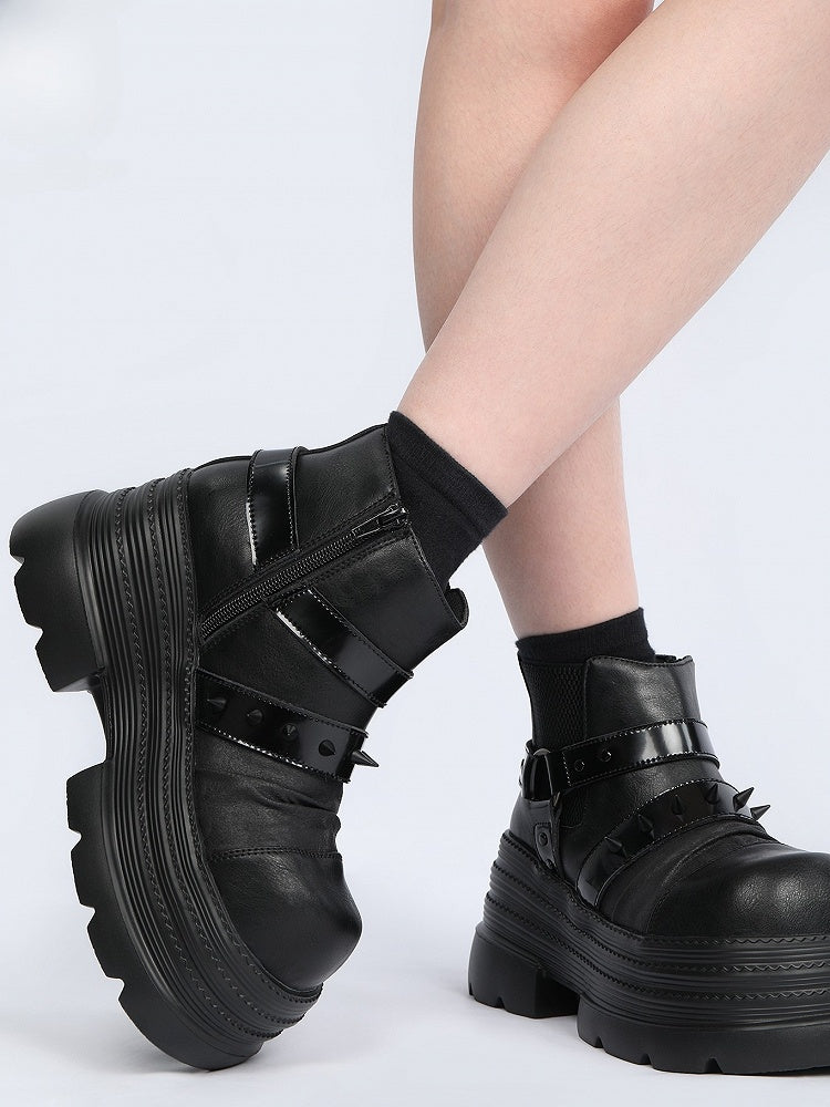 Sole Platform Details Rock and Punk Boots Black Ankle with Studded