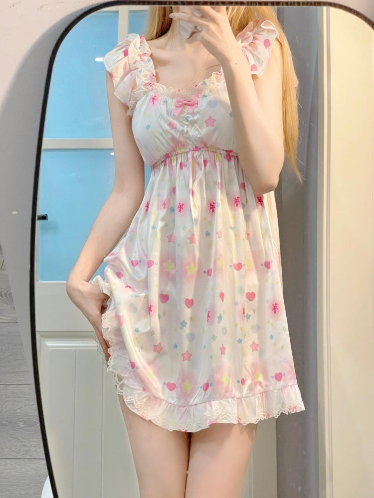 ホワイトのスイートハートと星柄のパジャマドレス